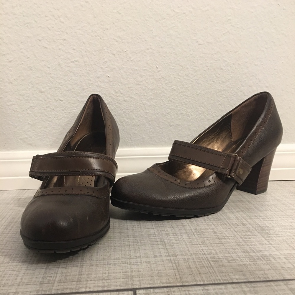 Sonoma heels - cute as a button!